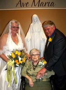 Bette Doehler, center, attended the wedding of her son, John Doehler, right, and Carol Davis. Photo from the LaMoure Chronicle