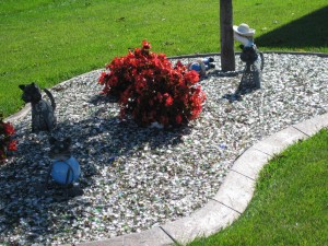 Tumbled glass for landscaping is one of the products Glass Advantage makes. Photo courtesy Glass Advantage