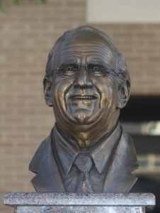 In June 2012, the ViTality statue was revealed on the corner of South Main Street and Third Avenue in Aberdeen, near Stoia’s former office in Dacotah Bank. The statue was created by Aberdeen sculptor Benjamin Victor.